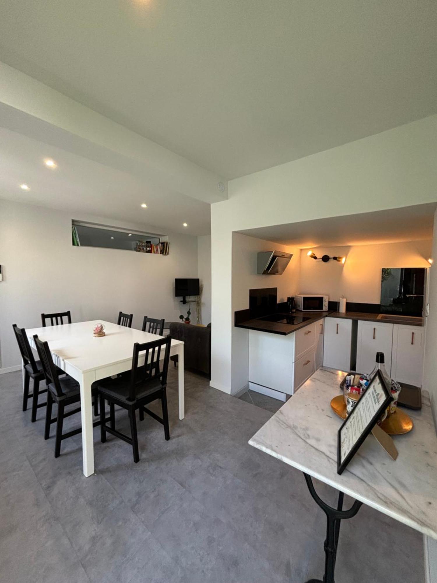 Chez Oma I 1 Appartement Independant Opi I 3 Chambres Privatives Avec Salle D Eau Et Salon Commun Cuisine Commune Wc Commun Patio Commun Авіньйон Екстер'єр фото
